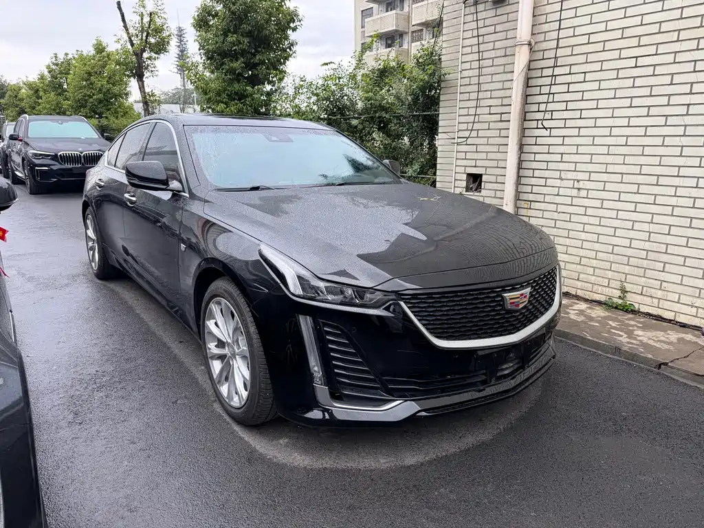 Cadillac CT5 — фото 2