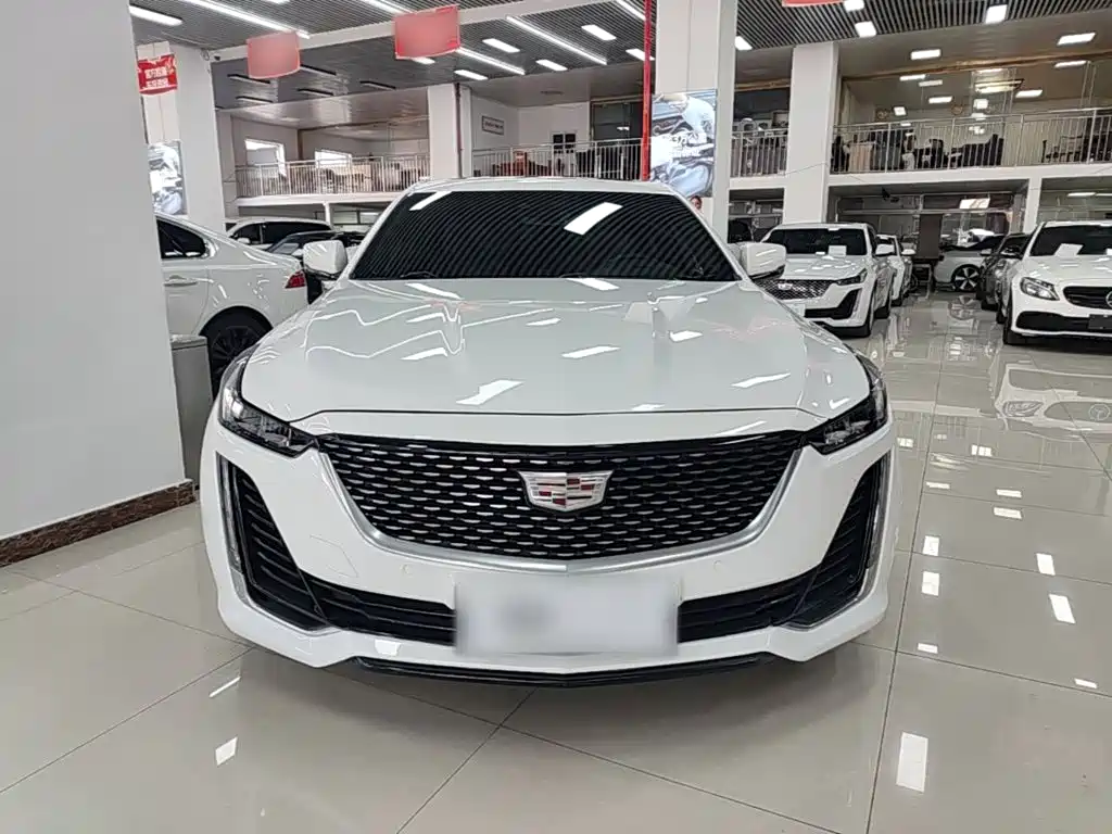 Cadillac CT5 — фото 3