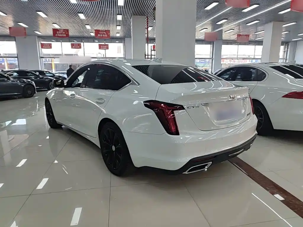 Cadillac CT5 — фото 5