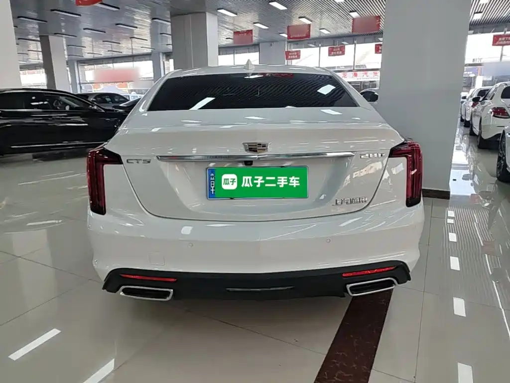 Cadillac CT5 — фото 6