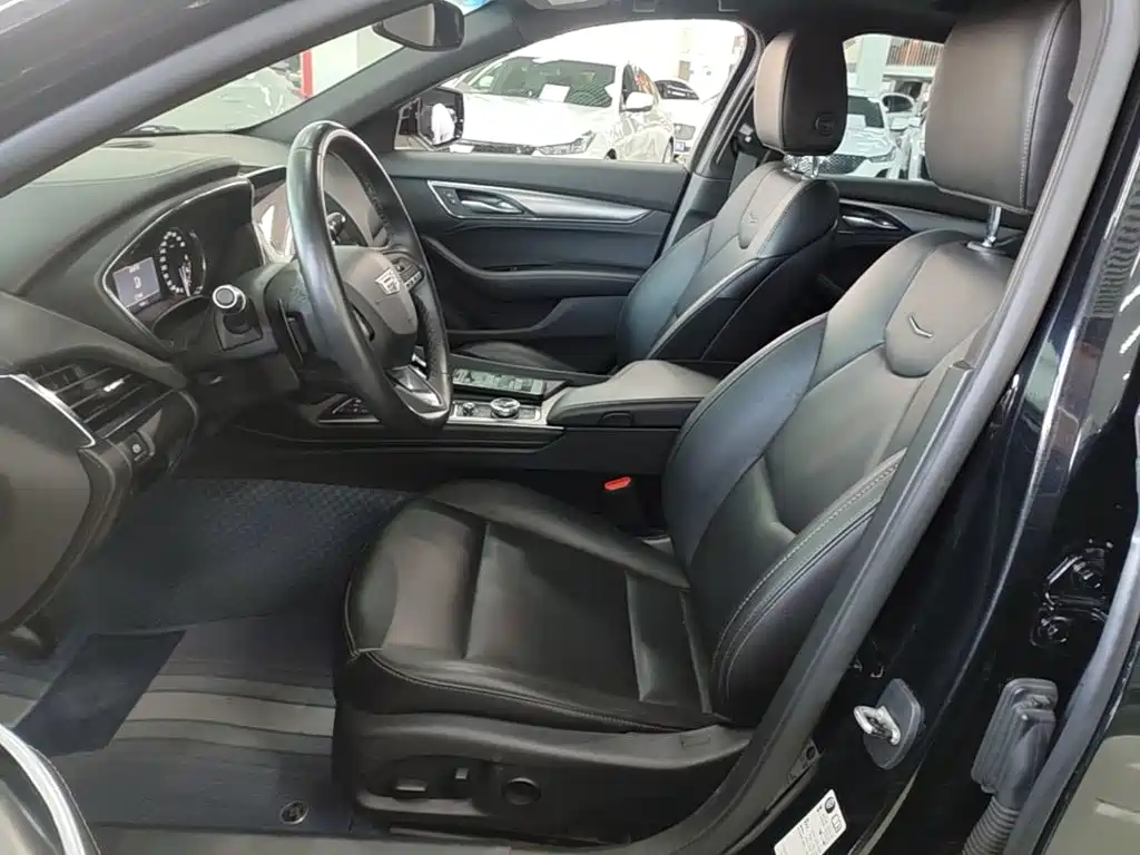 Cadillac CT5 — фото 14