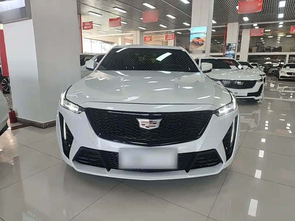 Cadillac CT5 — фото 3