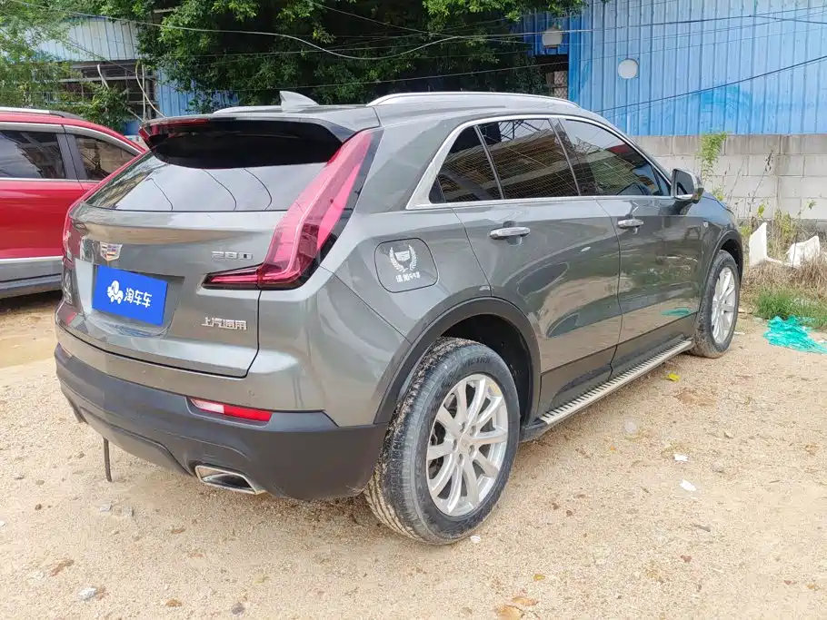 Cadillac XT4 — фото 3