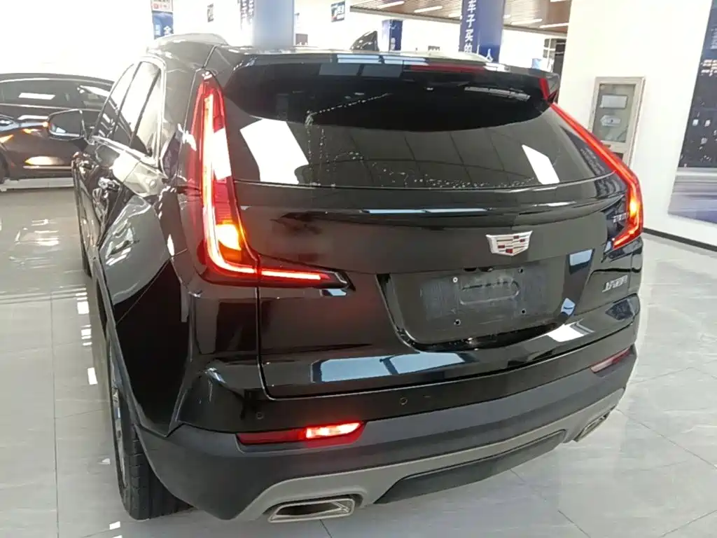 Cadillac XT4 — фото 5