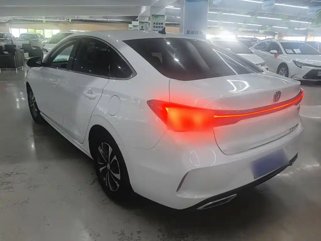 Changan Eado — фото 23