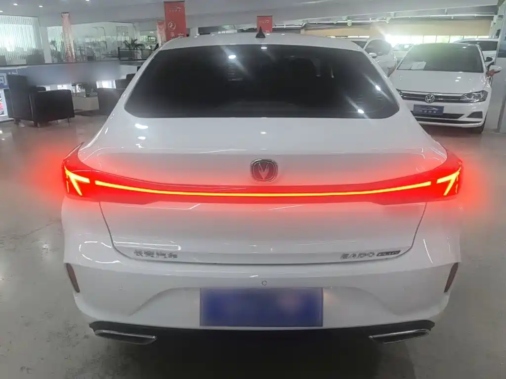 Changan Eado — фото 4