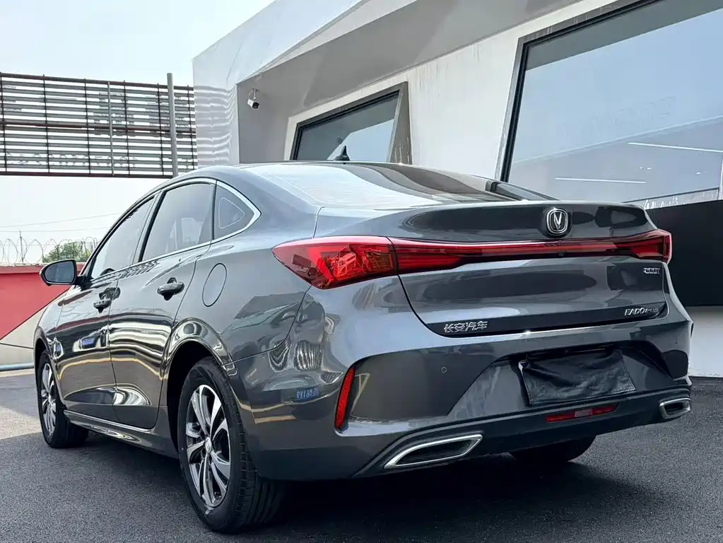 Changan Eado — фото 4