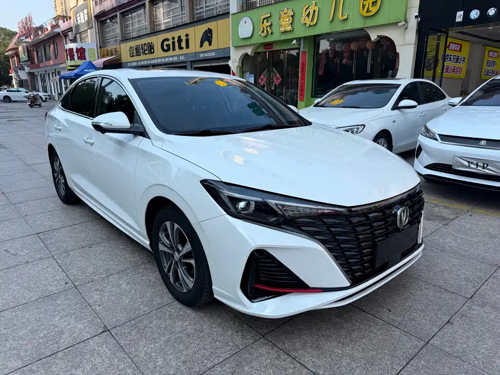 Changan Eado — фото 3