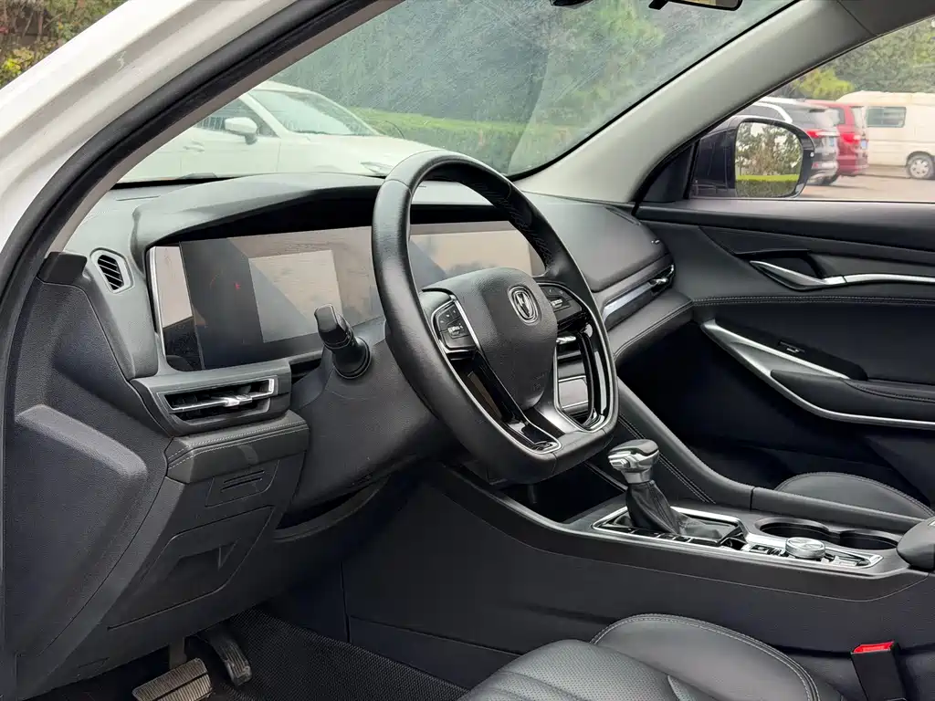 Changan CS75 PLUS — фото 13