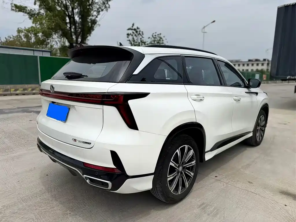 Changan CS75 PLUS — фото 5