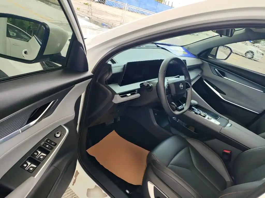 Changan CS75 PLUS — фото 11