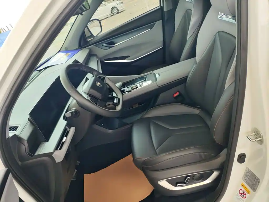 Changan CS75 PLUS — фото 10