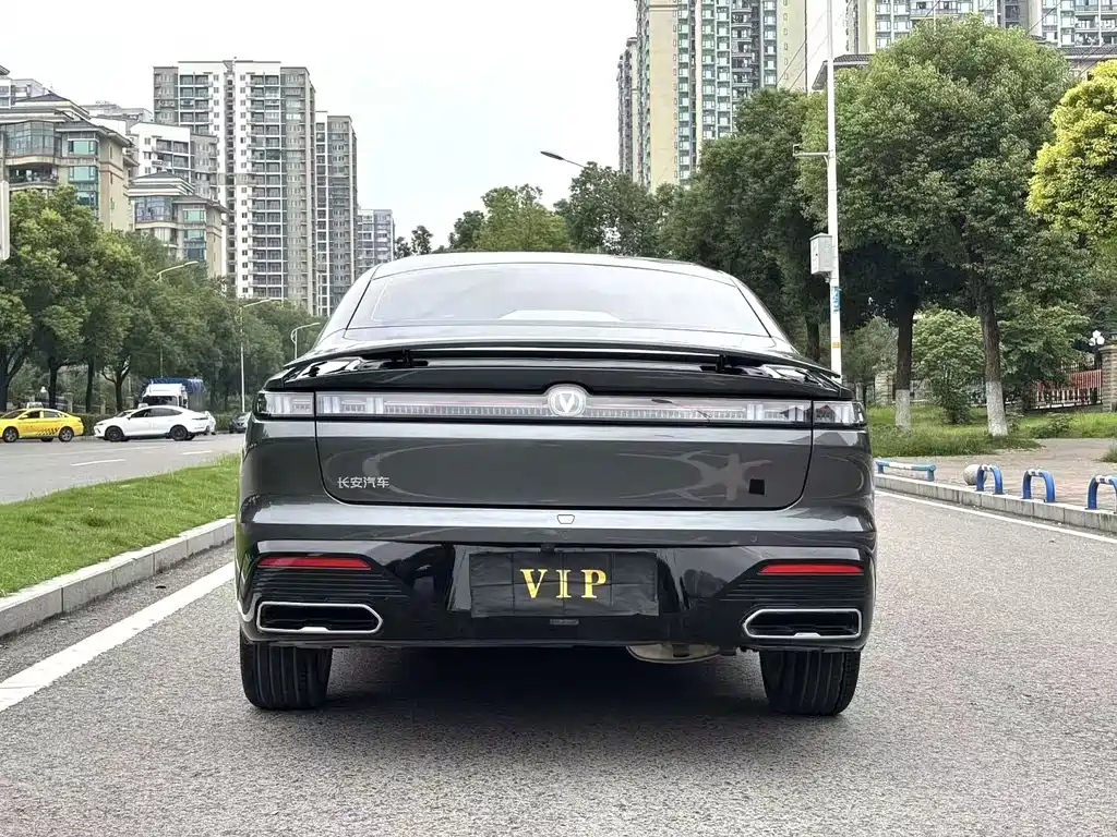 Changan Eado — фото 8