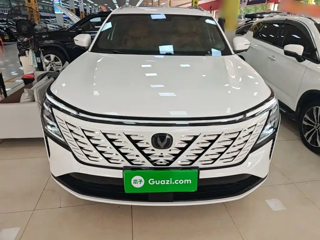 Changan CS75 PLUS — фото 2