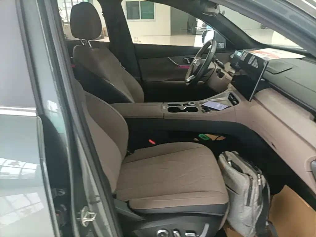 Chery Tiggo 8 PLUS — фото 25