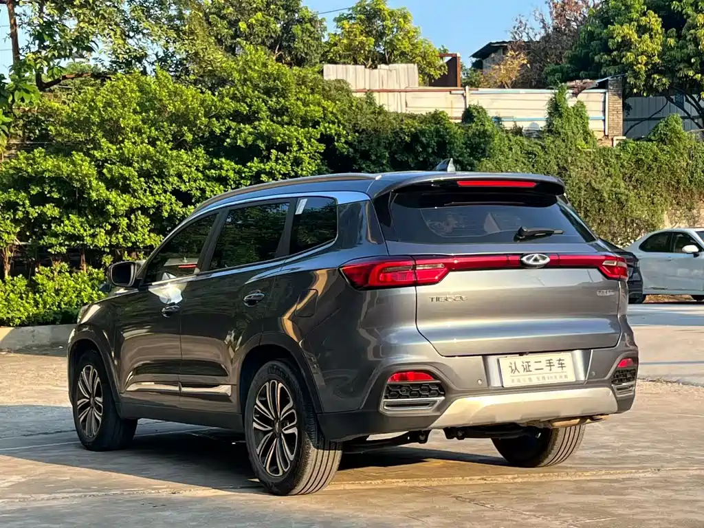 Chery Tiggo 8 — фото 10