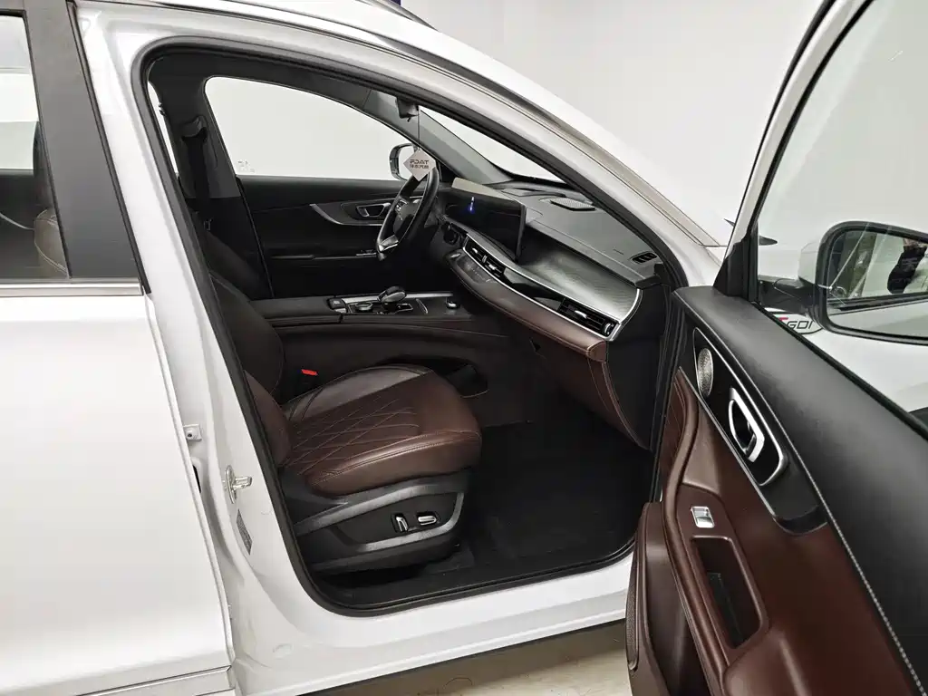 Chery Tiggo 8 PRO — фото 10