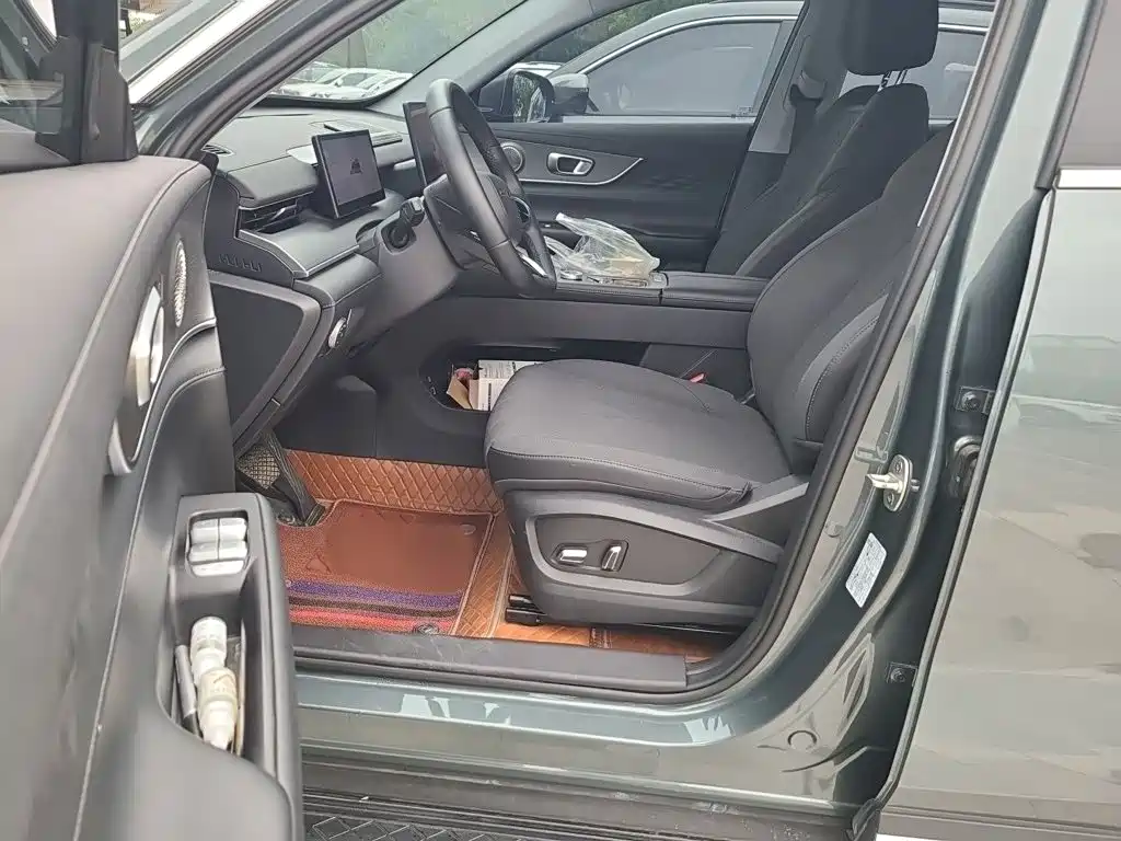 Chery Tiggo 8 PLUS — фото 13