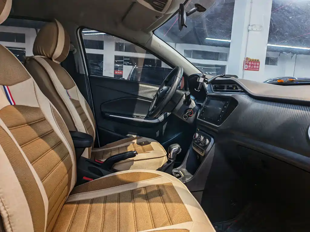 Chery Tiggo 3x — фото 14