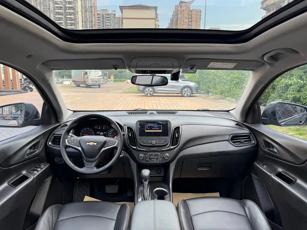 Chevrolet Equinox — фото 15