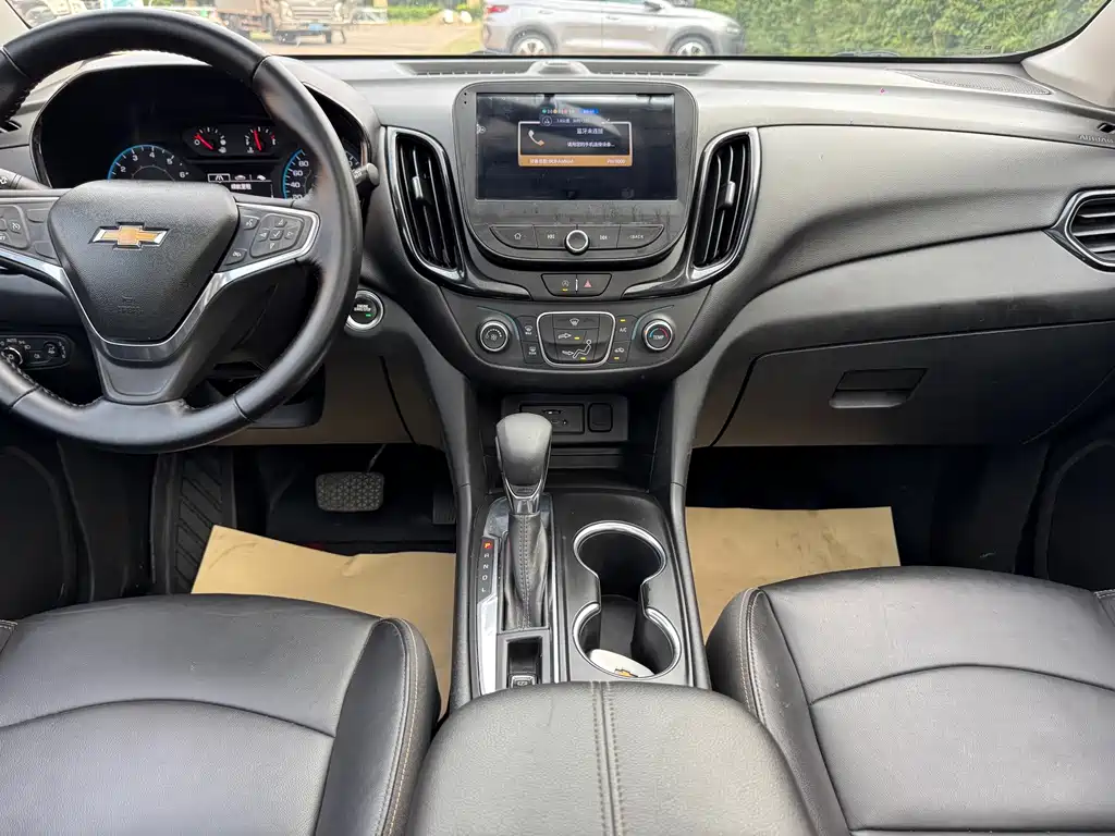 Chevrolet Equinox — фото 18