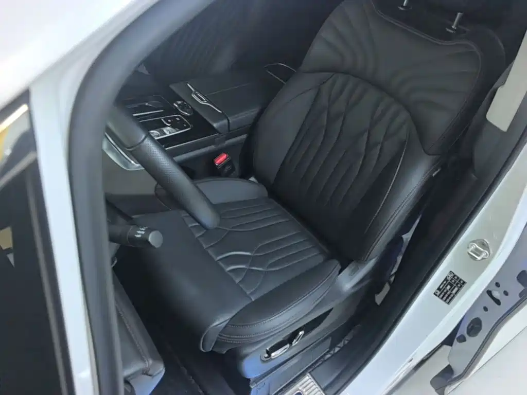 GAC Motor Trumpchi M8 — фото 15