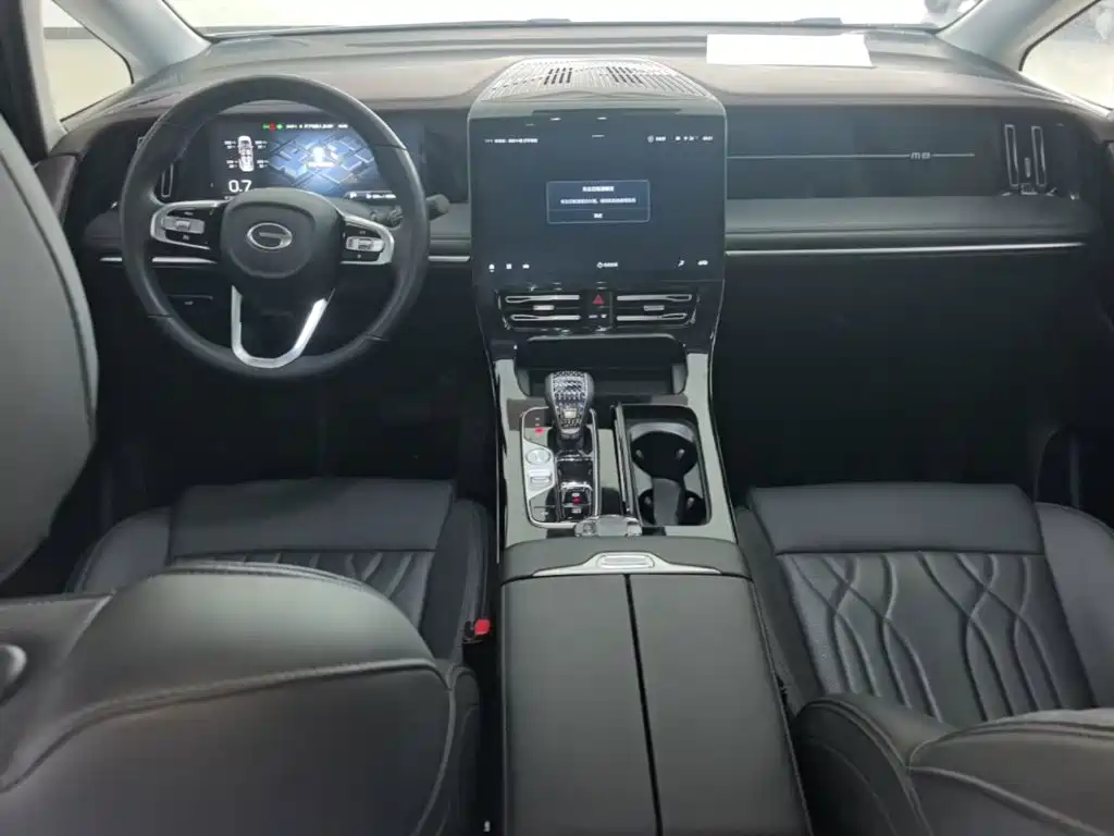 GAC Motor Trumpchi M8 — фото 10