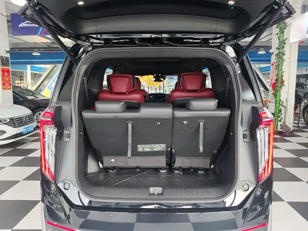 GAC Motor Trumpchi M8 — фото 19