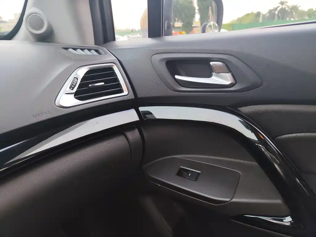 GAC Motor GS4 Hybrid — фото 9