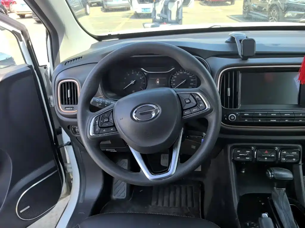 GAC Motor Trumpchi GS3 — фото 10