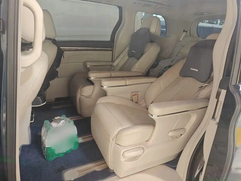 GAC Motor Trumpchi M8 — фото 14