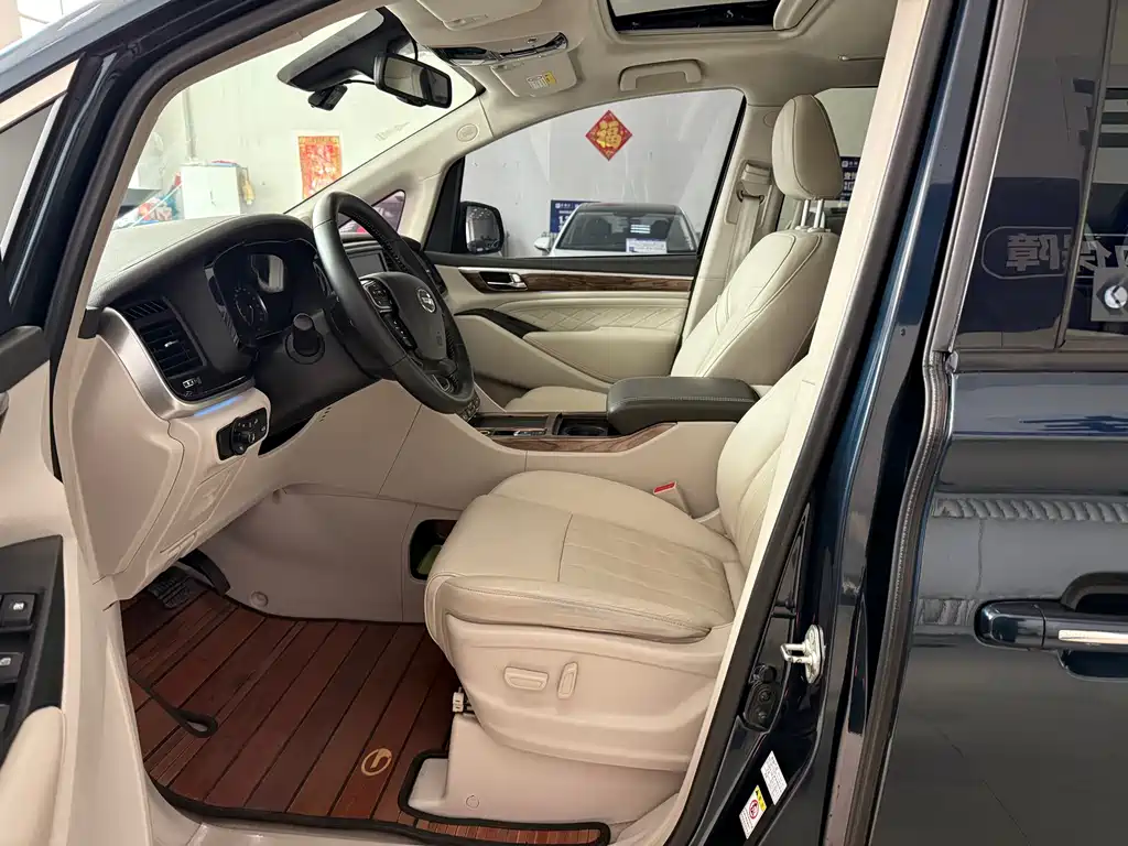 GAC Motor Trumpchi M8 — фото 4