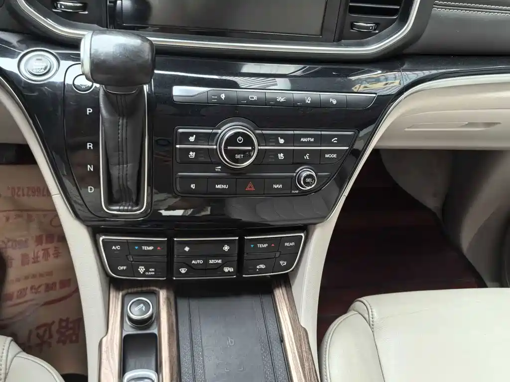 GAC Motor Trumpchi M8 — фото 13