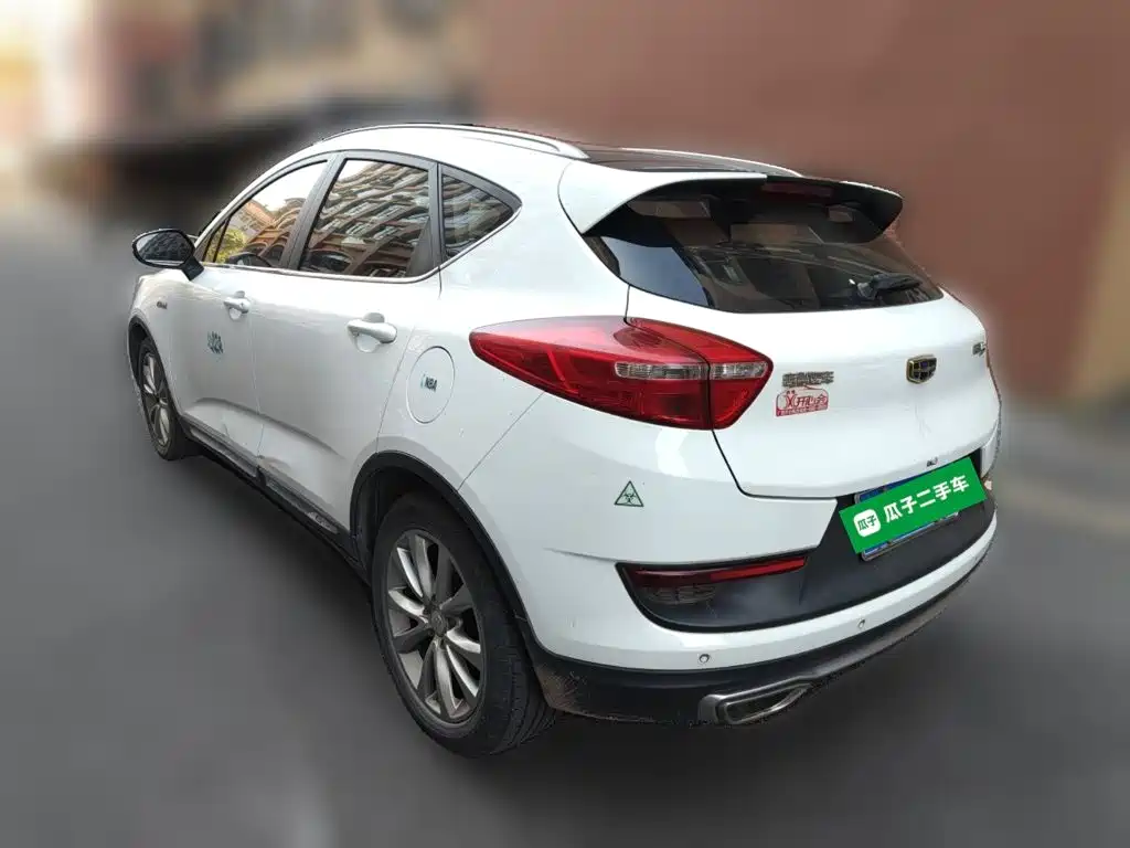 Geely Emgrand GS — фото 24
