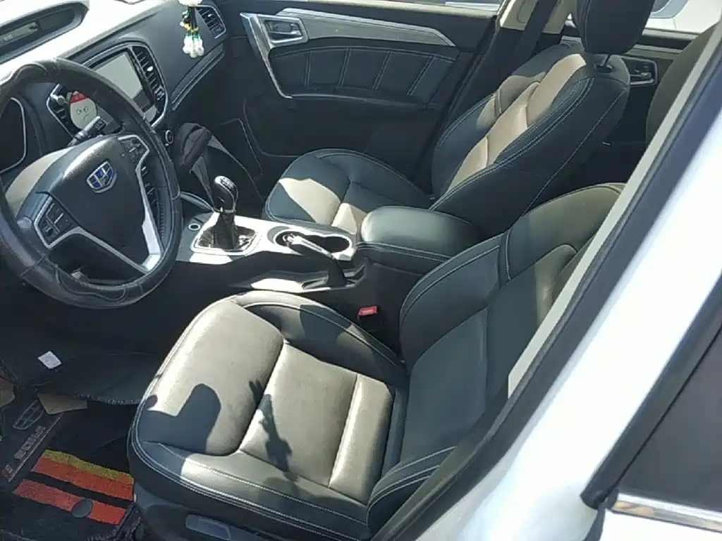 Geely Vision X6 — фото 15