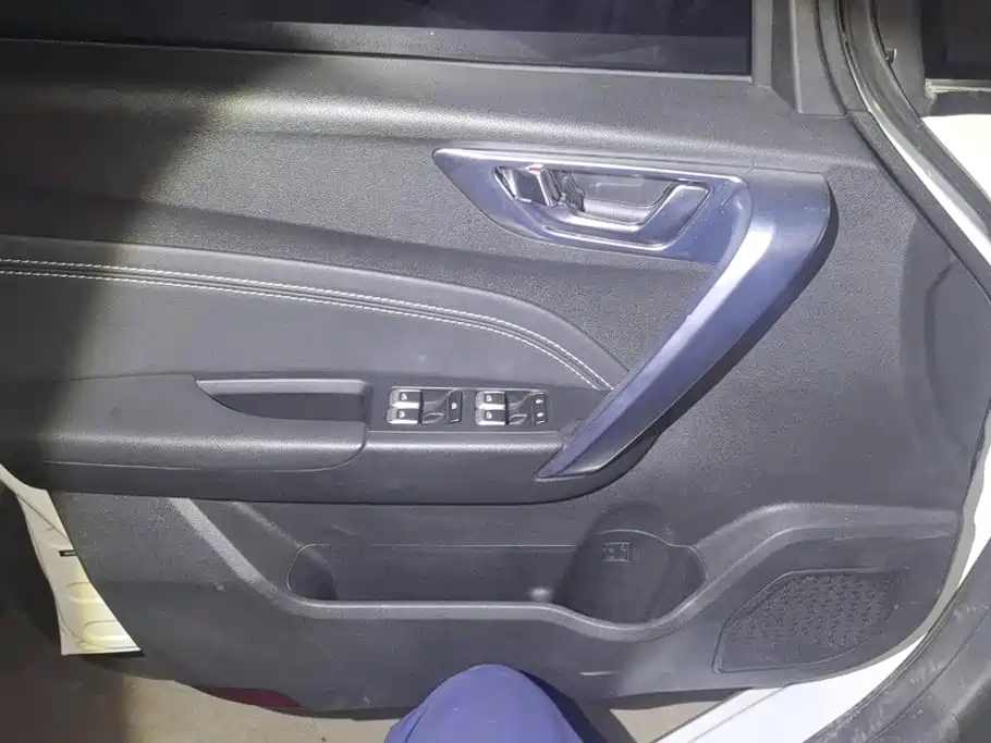 Geely Vision X3 — фото 7