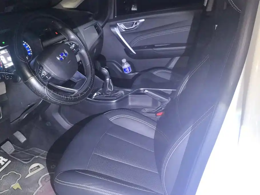 Geely Vision X3 — фото 9