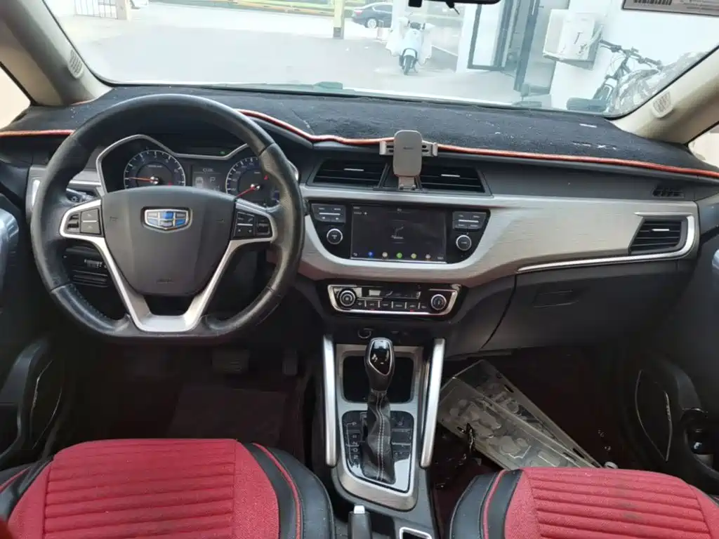 Geely Vision X3 — фото 9