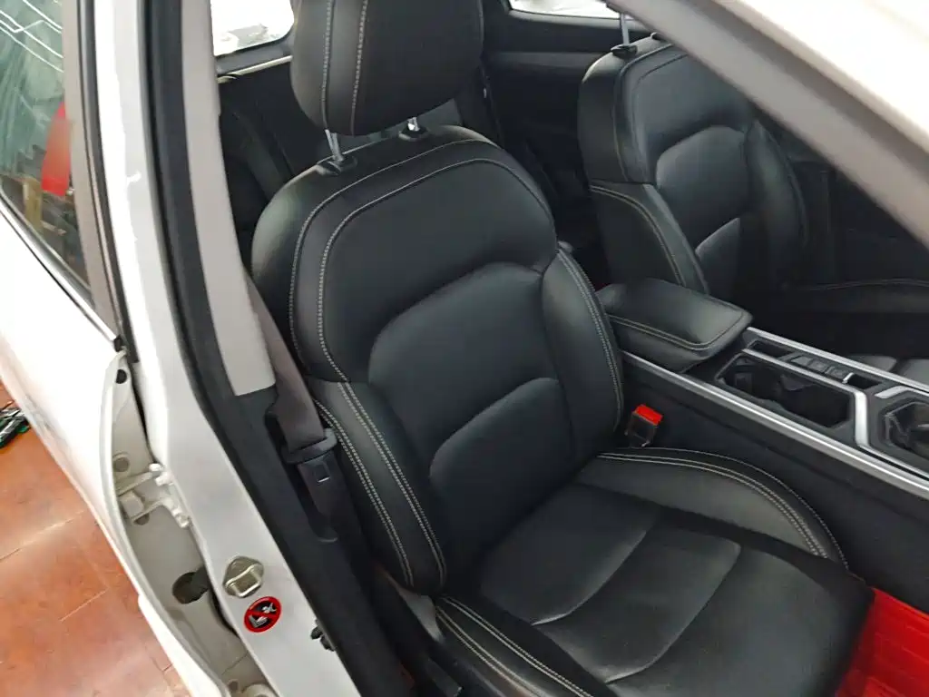 Geely Vision X6 — фото 19