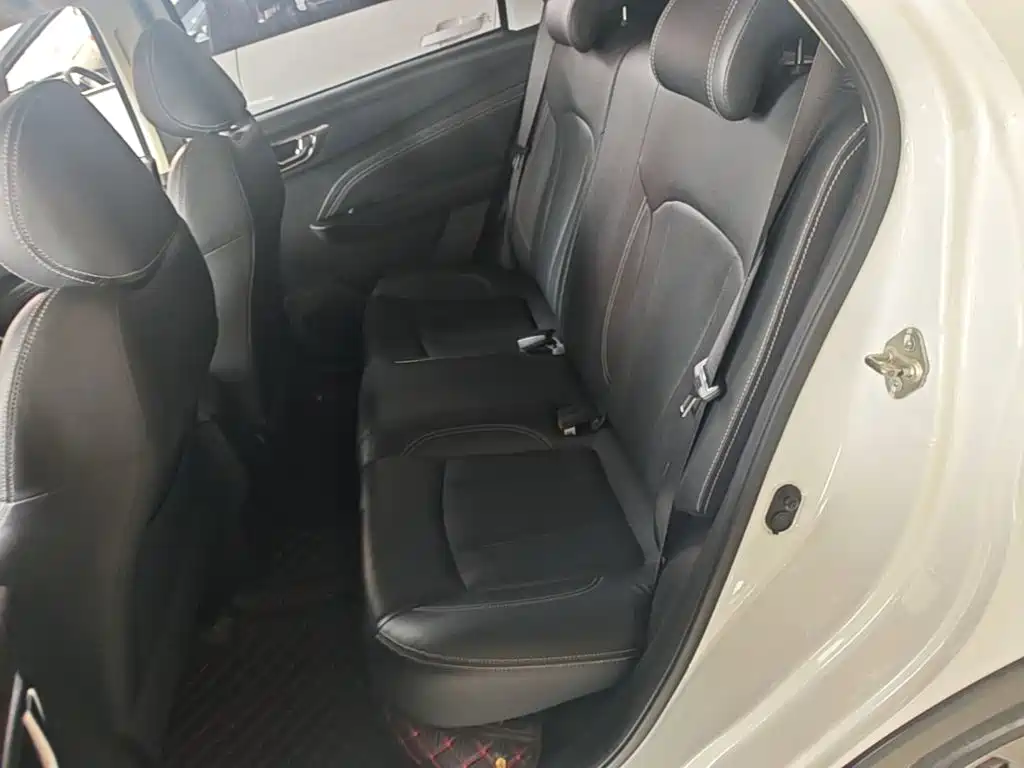 Geely Vision X3 — фото 17