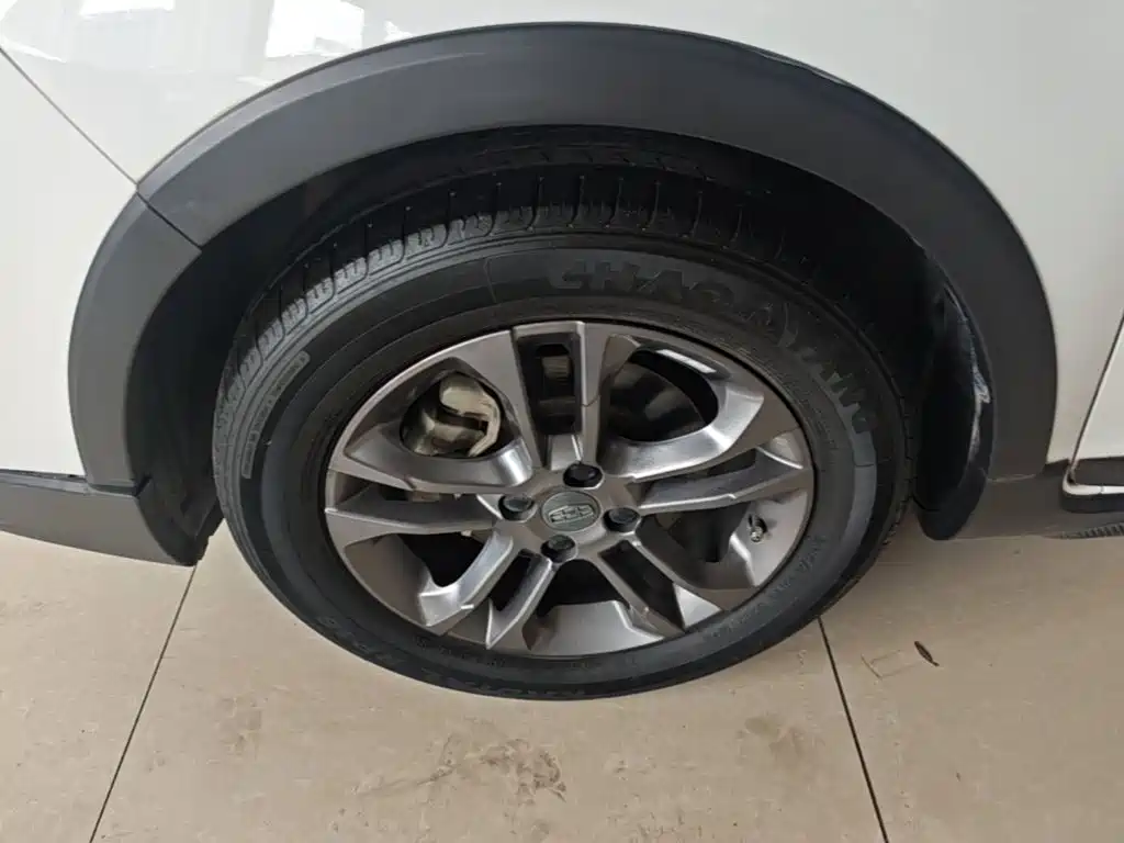 Geely Vision X3 — фото 23