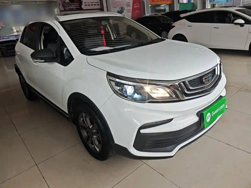 Geely Vision X3 — фото 4