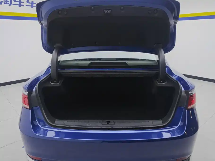 Geely Borui — фото 4