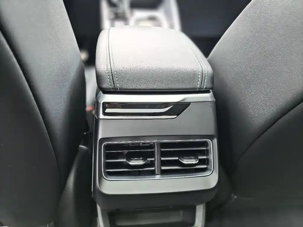 Geely Xingrui — фото 11