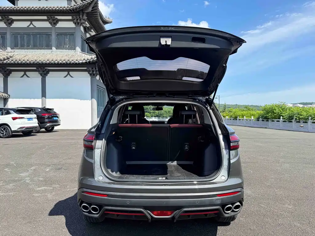 Geely Binyue — фото 19