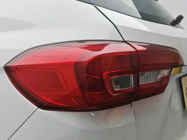 Haval M6 — фото 11