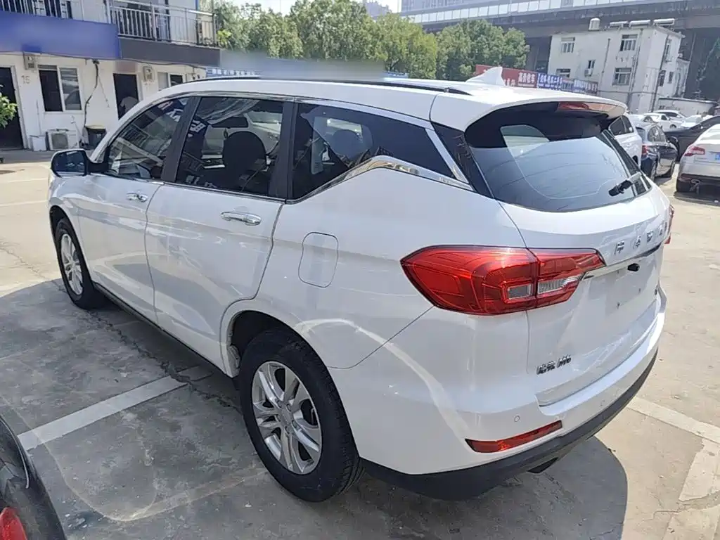 Haval M6 — фото 4