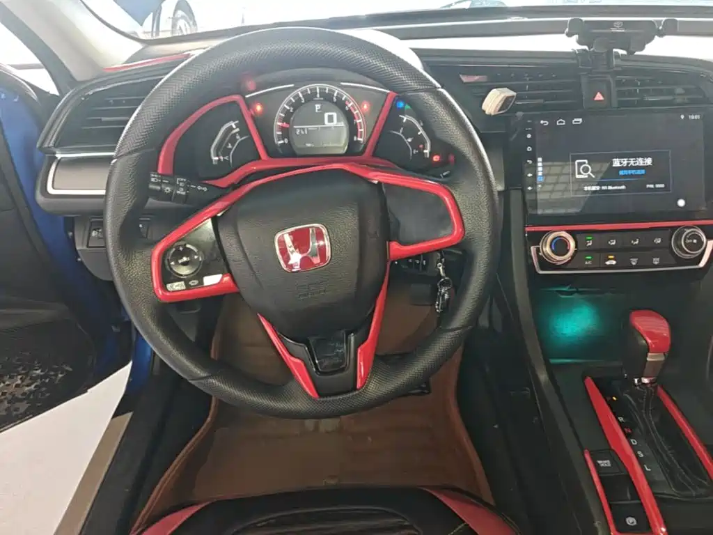 Honda Civic — фото 11