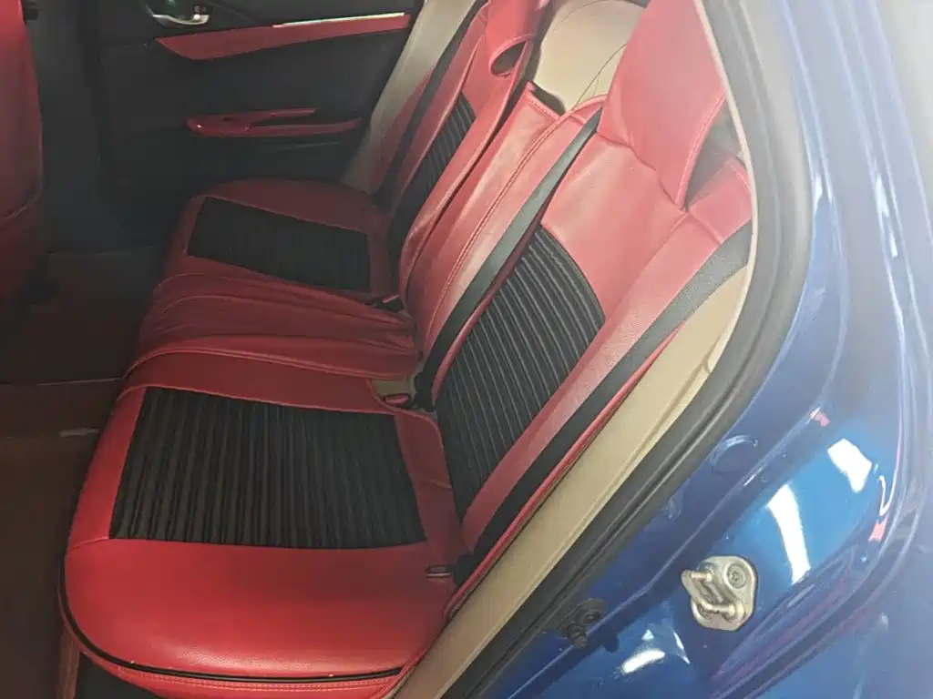 Honda Civic — фото 17