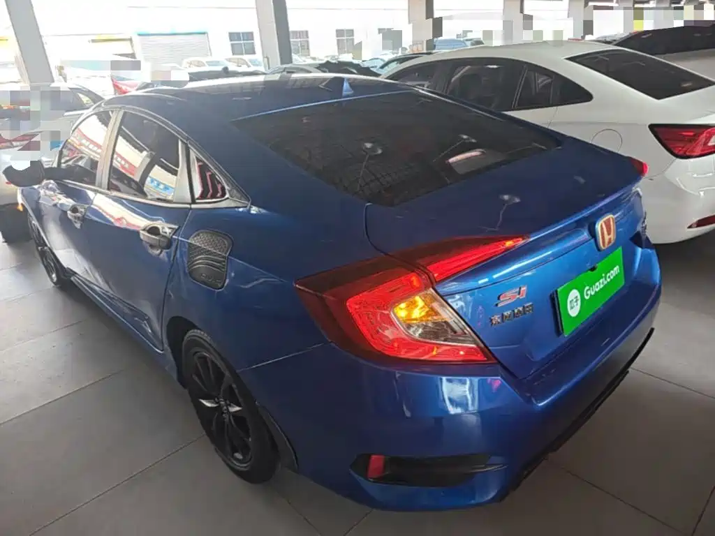 Honda Civic — фото 5